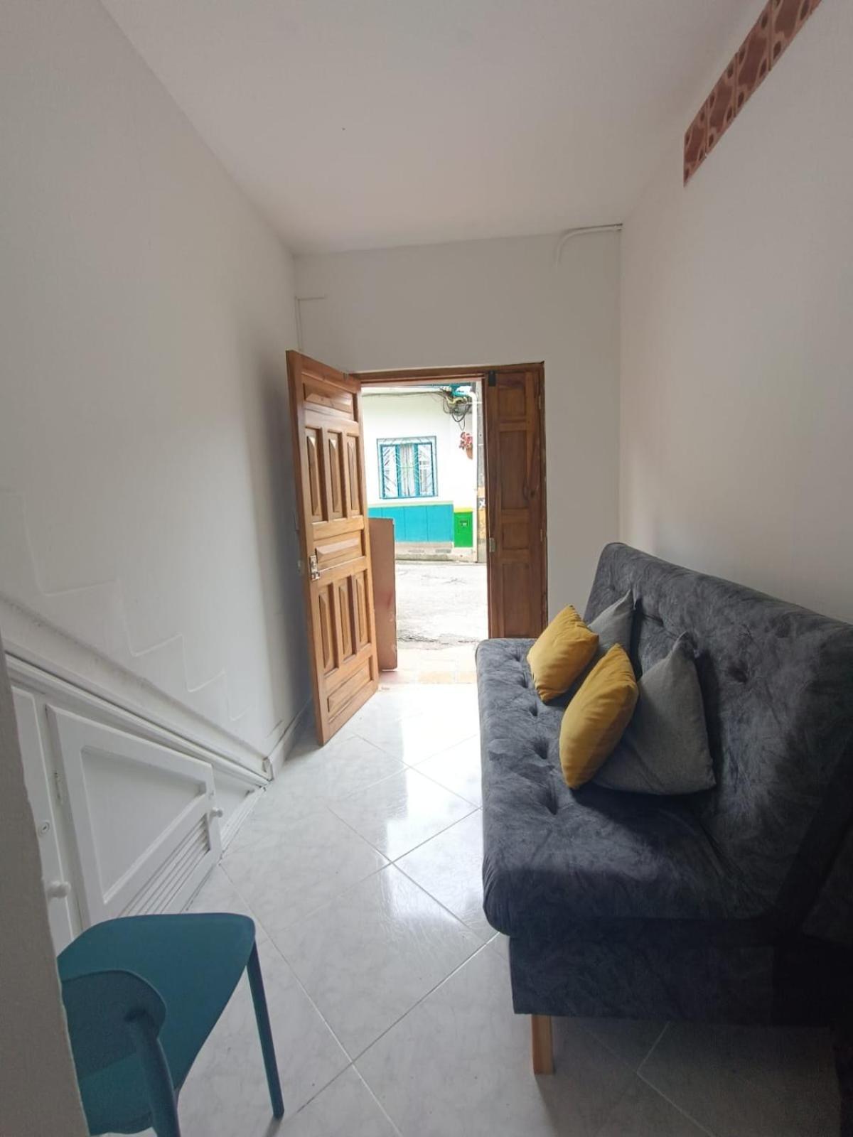 Confortable Habitacion En Apartamento Amoblado Хардин Екстериор снимка